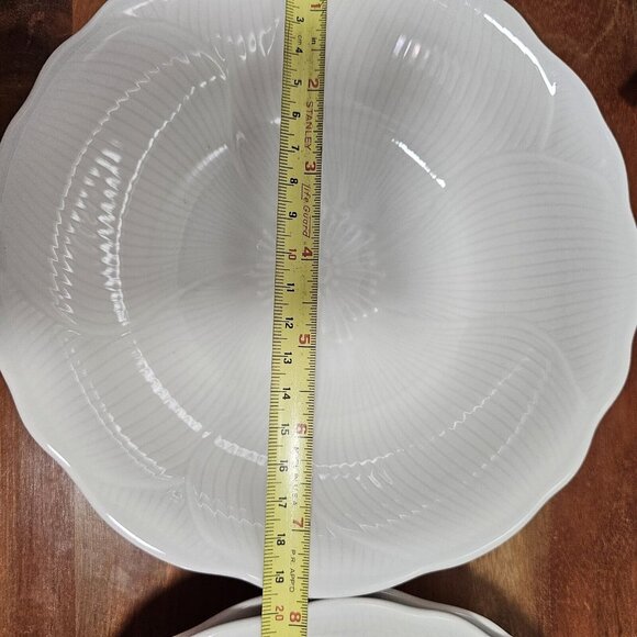 3) Mikasa Magnolia Coupe Soup Bowls 7.75" flower emboss Spring Line Larry Laslo - Picture 8 of 8